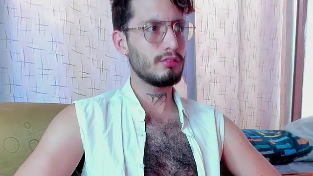 axel giracr online show from March 19, 8:43 pm