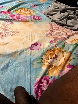 Snapshot of amil93sl chatting on October 4, 7:18 pm amil93sl online show from October 4, 7:18 pm