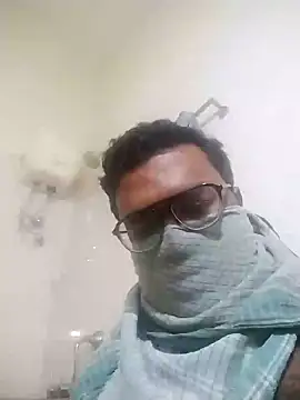 Snapshot of findmemylove chatting on January 5, 7:49 pm findmemylove online show from January 5, 7:49 pm