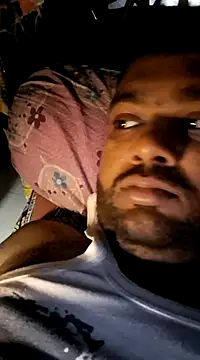 Snapshot of findmemylove chatting on March 5, 10:01 pm findmemylove online show from March 5, 10:01 pm