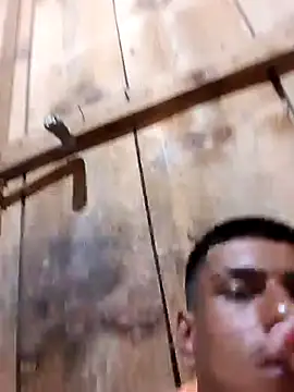 fernandes v online show from December 5, 11:40 pm