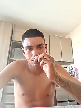 fernandes v online show from March 10, 7:40 pm