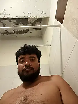 Snapshot of Bartolito001 chatting on October 22, 7:01 am Bartolito001 online show from October 22, 7:01 am