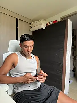 sendfer online show from June 6, 8:15 pm