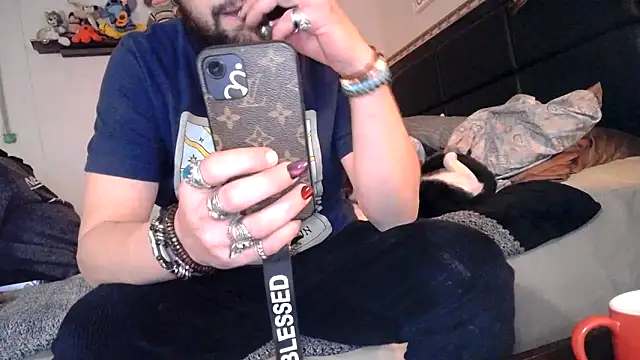 BobbyQ29 online show from February 20, 5:04 am