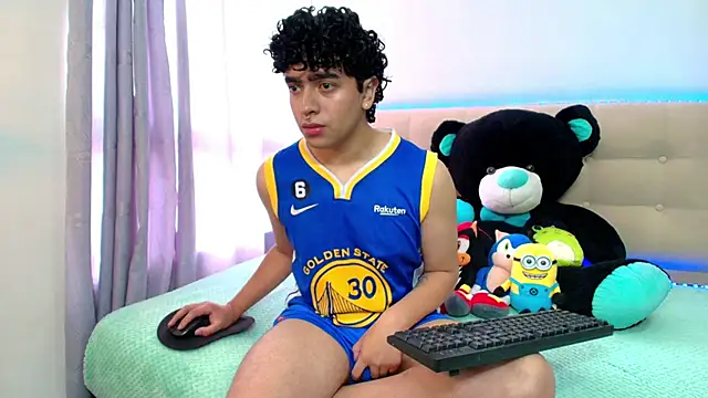 Snapshot of _nickconnor01 chatting on December 13, 7:53 pm  nickconnor01 online show from December 13, 7:53 pm