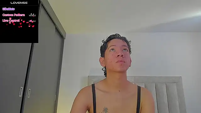 JulianRose 1 online show from September 10, 12:59 pm