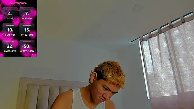 JulianRose 1 online show from November 9, 1:15 pm