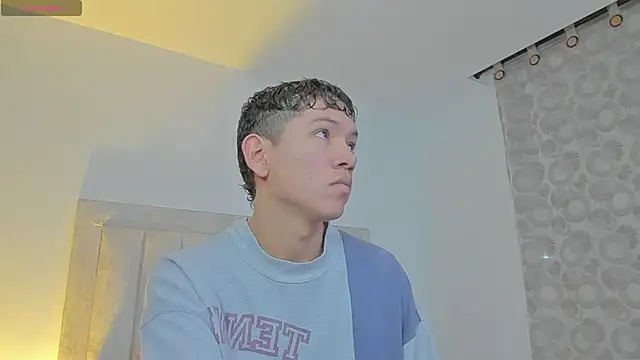 JulianRose 1 online show from March 8, 10:39 am