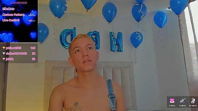 JulianRose 1 online show from October 13, 3:29 pm