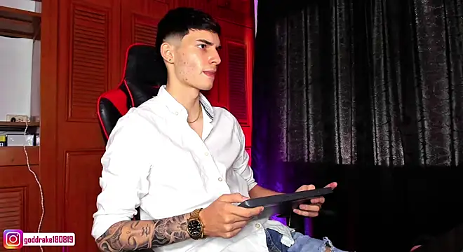 god drake online show from January 4, 5:37 pm