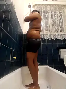 Snapshot of Dionysus chatting on September 9, 5:23 pm Dionysus online show from September 9, 5:23 pm