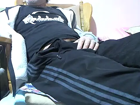 zormen355 online show from February 21, 9:05 pm