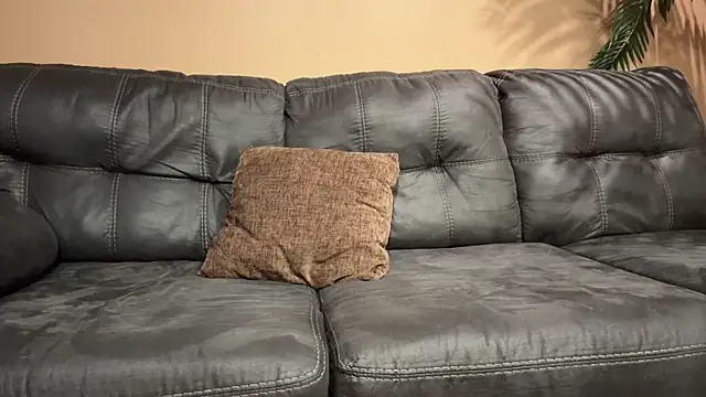 Snapshot of AlphaZack_14 chatting on October 2, 8:40 am AlphaZack 14 online show from October 2, 8:40 am