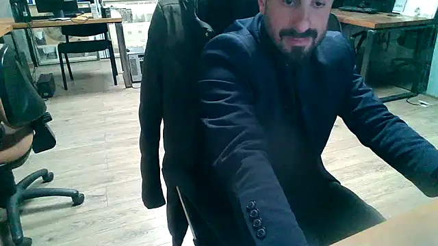 Snapshot of giorgakaci69 chatting on March 21, 6:51 pm giorgakaci69 online show from March 21, 6:51 pm