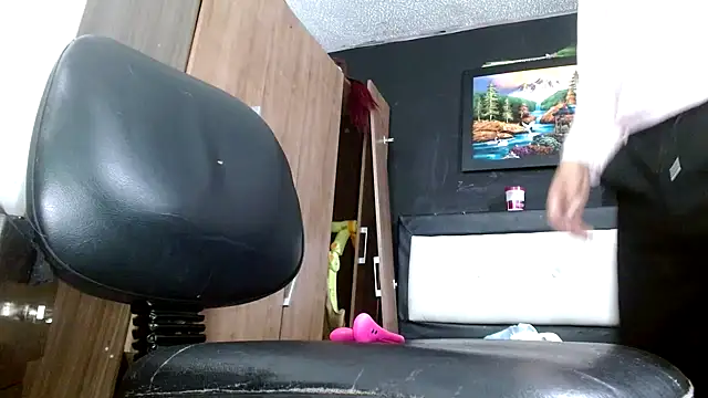 DOMINANT BIGDICK online show from December 13, 2:21 am