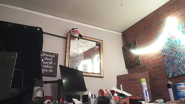 trash4cash online show from January 18, 2:07 am