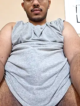 Snapshot of alesssterling chatting on January 21, 4:33 pm alesssterling online show from January 21, 4:33 pm