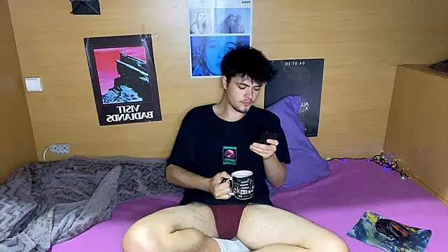 mystrauud online show from October 19, 8:01 pm