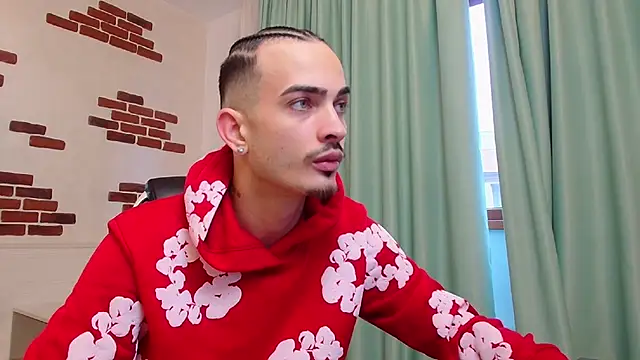 BrandonTate online show from December 20, 1:22 pm