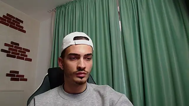 BrandonTate online show from December 10, 1:11 pm