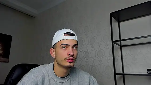 BrandonTate online show from December 4, 12:25 pm