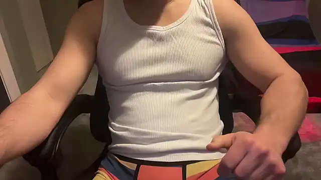 Snapshot of KinkyPlayerrr chatting on February 12, 6:40 pm KinkyPlayerrr online show from February 12, 6:40 pm