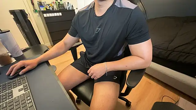 charlie s2534 online show from August 6, 4:57 pm