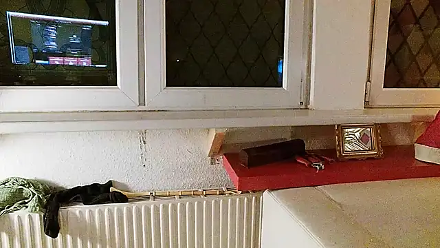 Snapshot of BongChannel chatting on December 23, 11:17 pm BongChannel online show from December 23, 11:17 pm