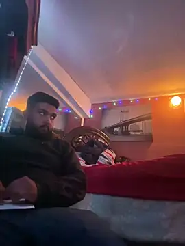 bigdickgio6923 online show from February 23, 11:28 pm