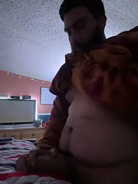 Snapshot of bigdickgio6923 chatting on January 8, 4:23 am bigdickgio6923 online show from January 8, 4:23 am