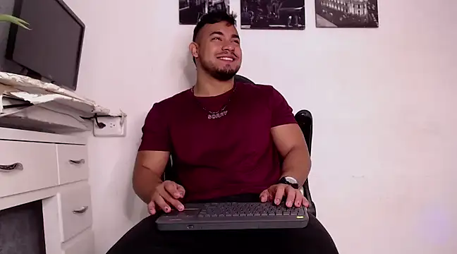 BrianMalonee online show from December 28, 1:08 pm