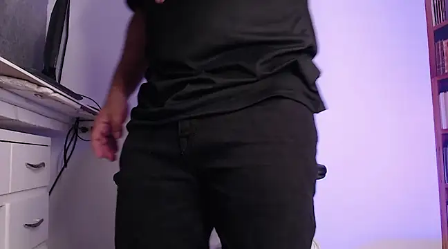 BrianMalonee online show from February 11, 1:51 pm