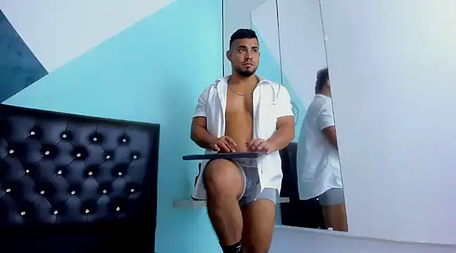 BrianMalonee online show from December 9, 11:51 pm