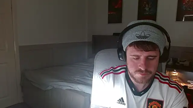 maxy49 online show from November 19, 1:22 pm