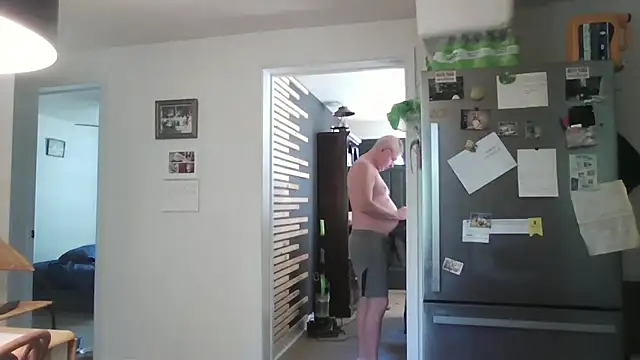 keiferkriss online show from September 18, 6:32 pm