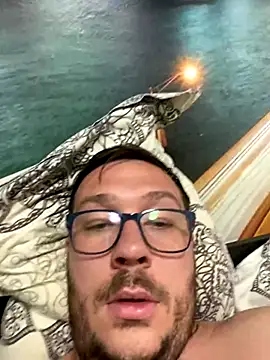 ionut9879 online show from September 17, 5:25 pm