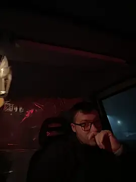 ionut9879 online show from January 27, 4:41 am