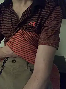 Snapshot of L0cKyseven77 chatting on December 27, 4:47 am L0cKyseven77 online show from December 27, 4:47 am