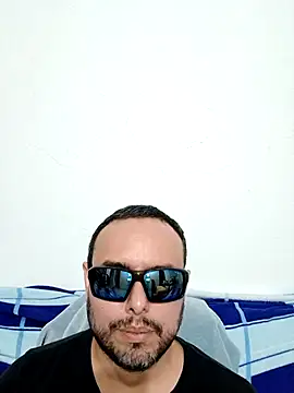 ElSunEagle online show from March 30, 1:28 am