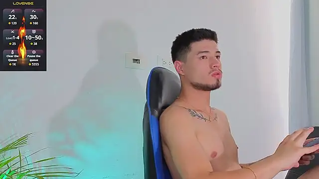 EdwardRoss  online show from March 4, 9:00 pm