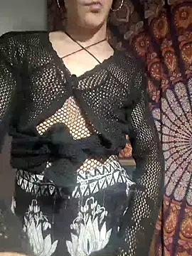 LYZBORNHD online show from February 13, 1:34 am