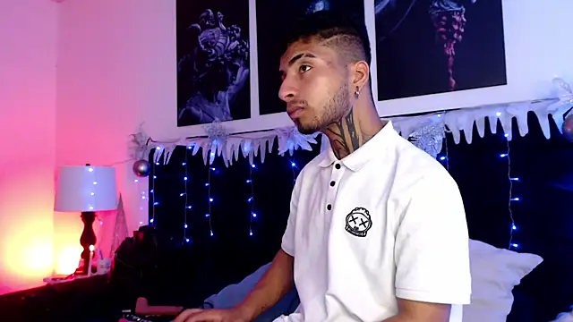 JuanCamiilo 66 online show from November 28, 2:48 am