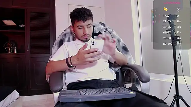 JuanCamiilo 66 online show from February 20, 12:40 pm