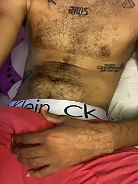 Snapshot of santi_latino chatting on October 30, 3:46 pm santi latino online show from October 30, 3:46 pm