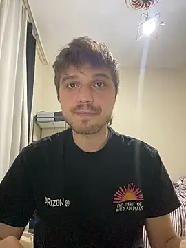 oguuxum online show from April 8, 7:55 pm