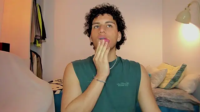 Curlblue online show from December 3, 2:28 am