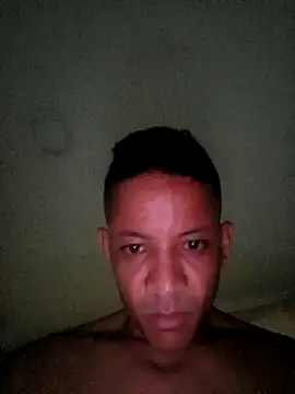 andresperezf online show from October 20, 2:04 am