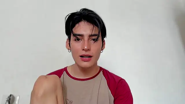 sebas rose online show from December 3, 5:12 pm