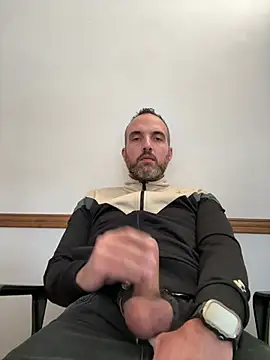 leon3875 online show from March 27, 3:35 pm